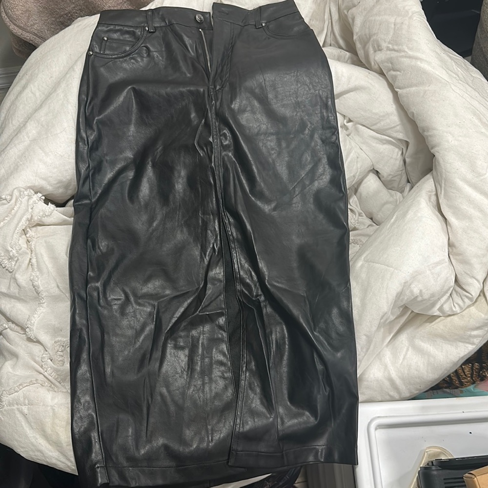 Long black skirt